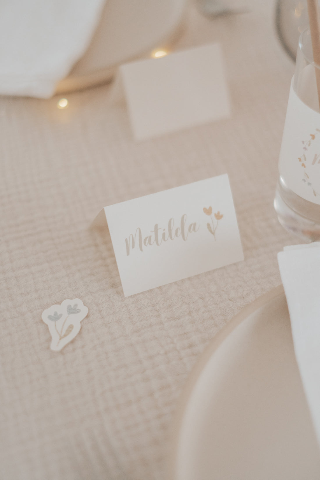 Tischkärtchen Taufe Blümchen