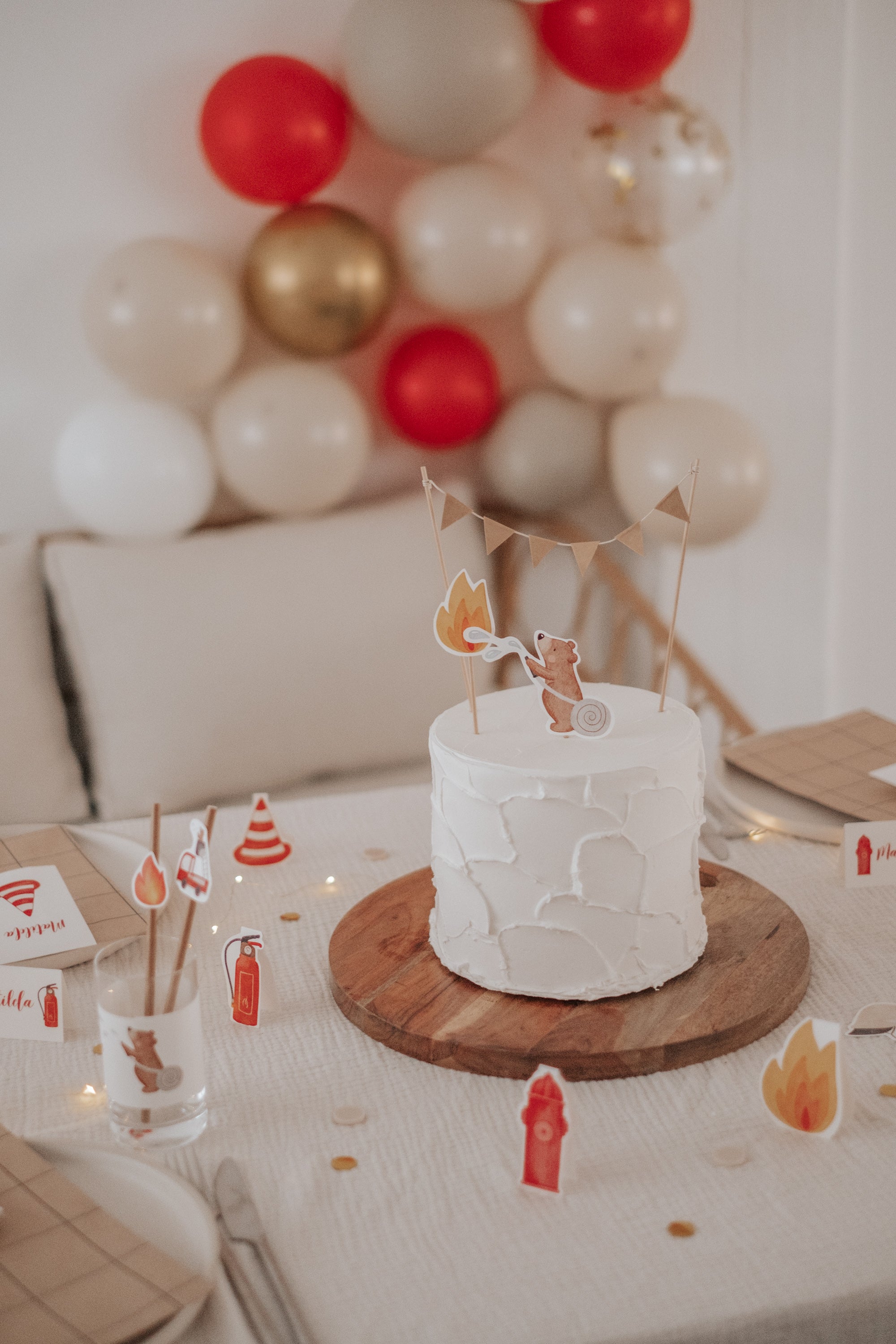 Caketopper Feuerwehr und Bär
