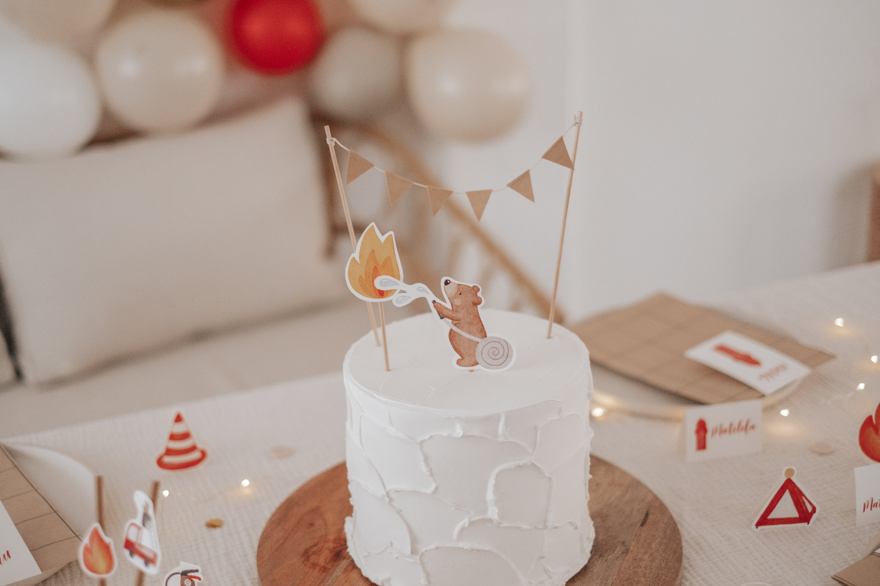 Caketopper Feuerwehr und Bär