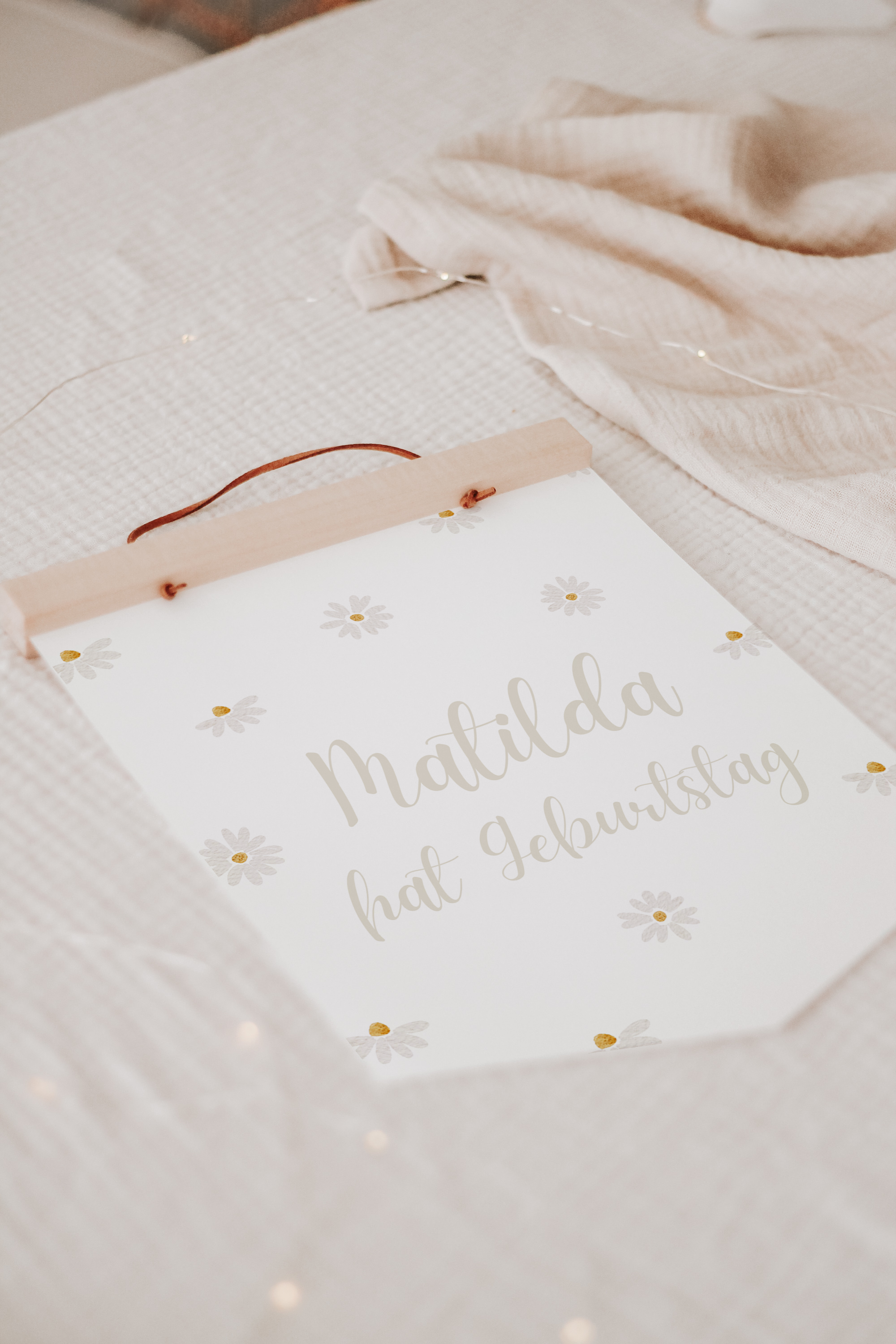 Wimpel mit Name Gänseblümchen