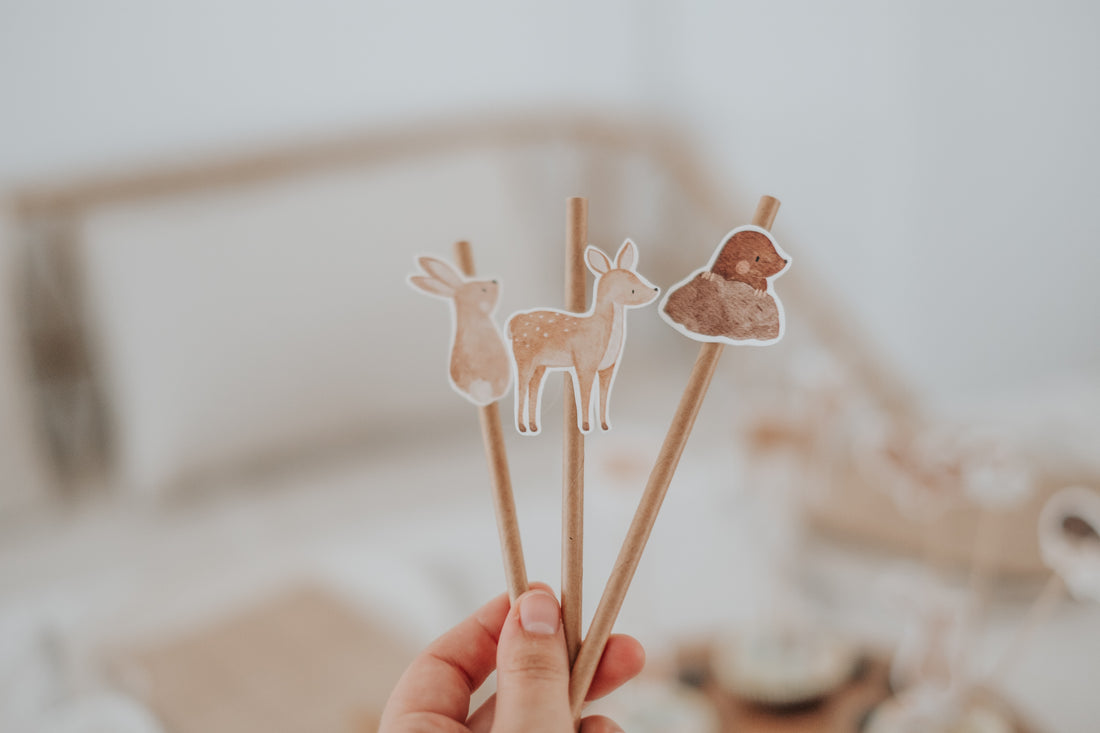 Strohhalme Waldtiere