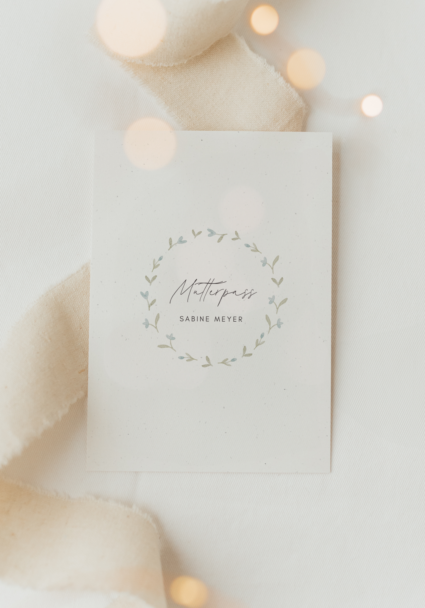 Mutterpass Hülle Kranz blaue Blümchen