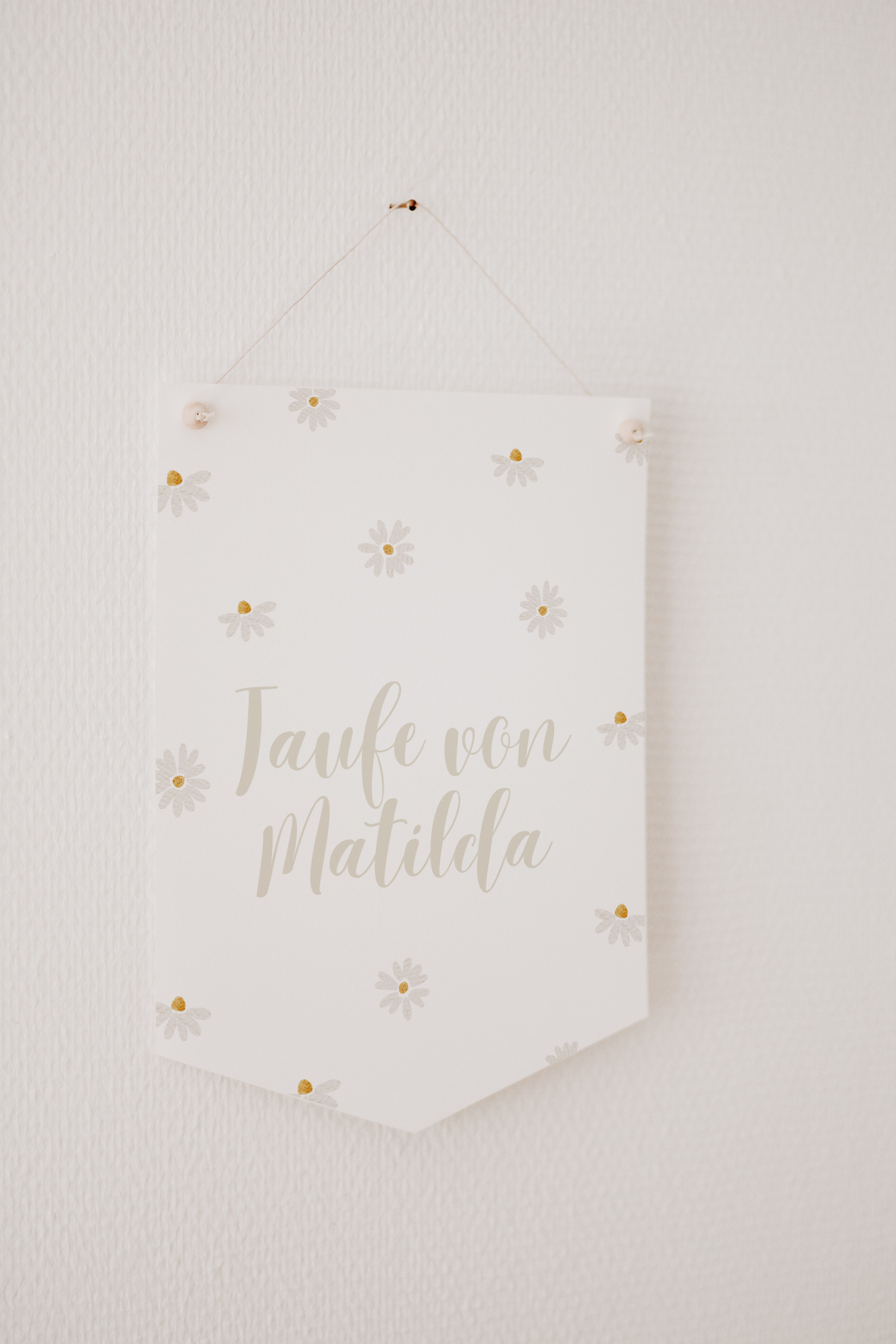 Wimpel mit Name Taufe Gänseblümchen