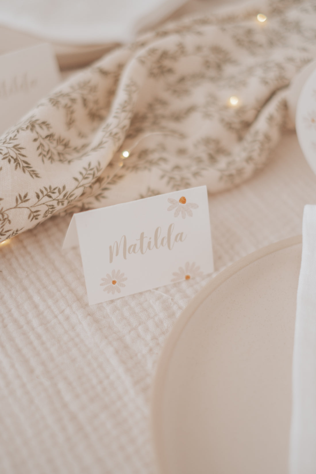 Tischkärtchen Taufe Gänseblümchen