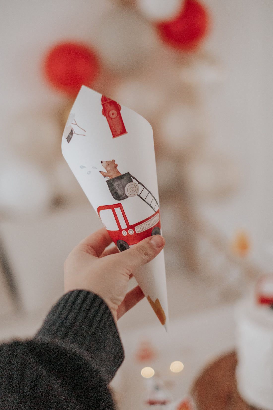 Spitztüte Feuerwehr und Bär