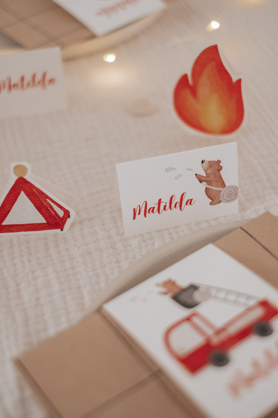 Tischkärtchen Feuerwehr Bär