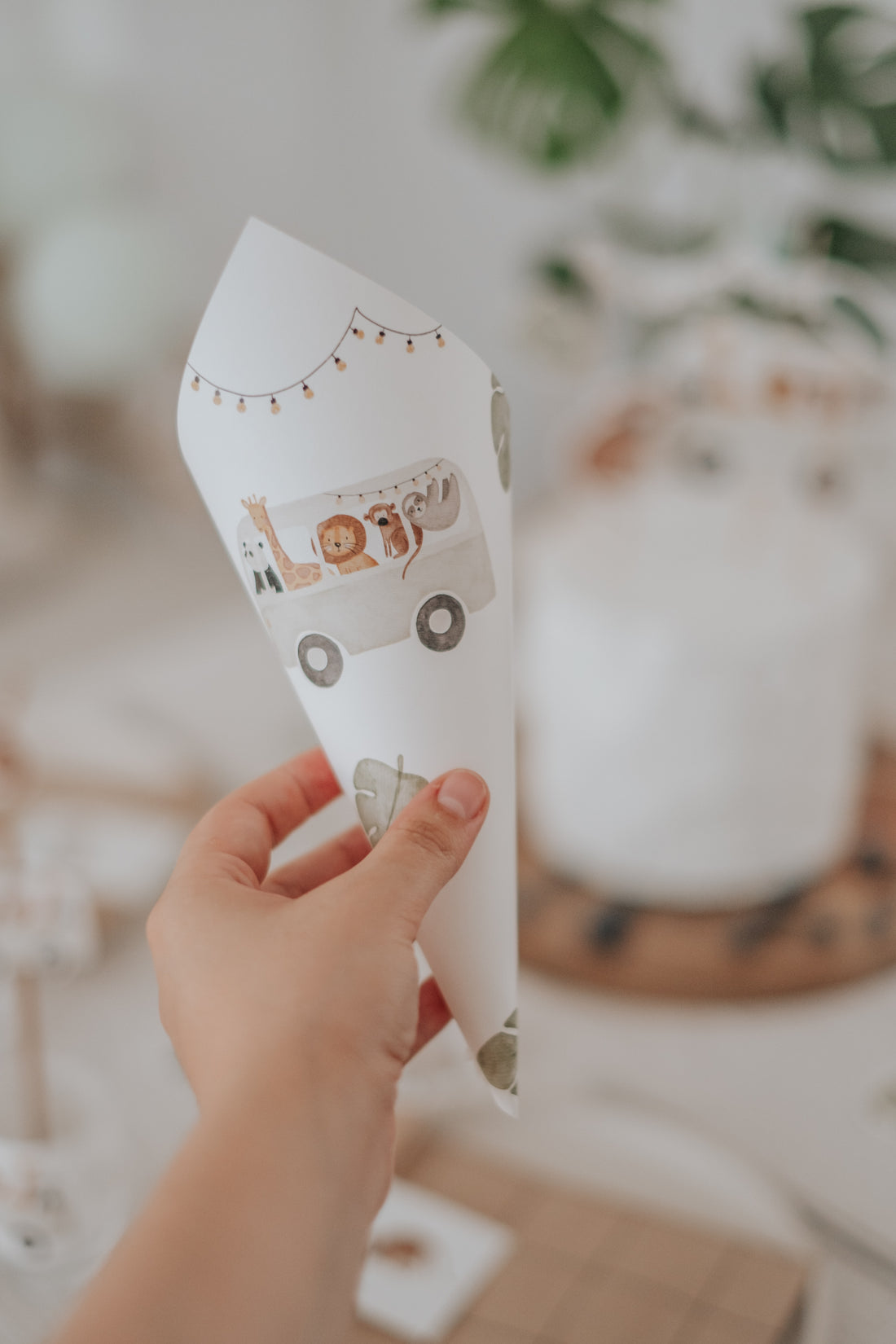 Spitztüte Safaribus